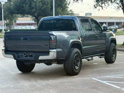 2022 Toyota Tacoma 4WD TRD Off-Road Pickup 4D 5 ft