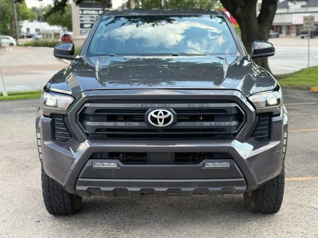 2024 Toyota Tacoma 4WD SR5 Pickup 4D 5 ft