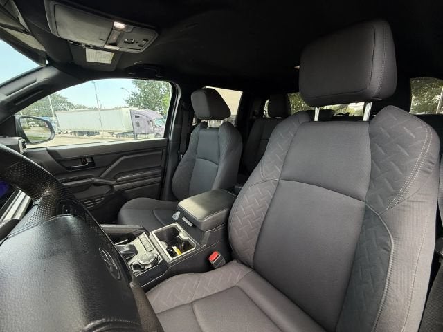 2024 Toyota Tacoma 4WD SR5 Pickup 4D 5 ft