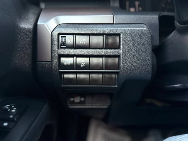 2024 Toyota Tacoma 4WD SR5 Pickup 4D 5 ft