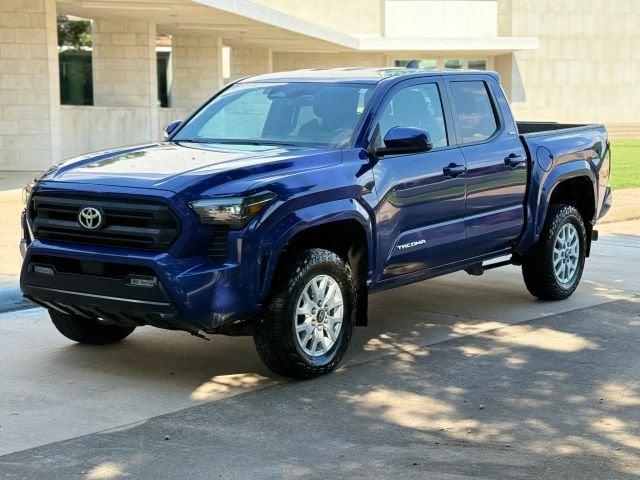 2024 Toyota Tacoma 4WD SR5 Pickup 4D 5 ft