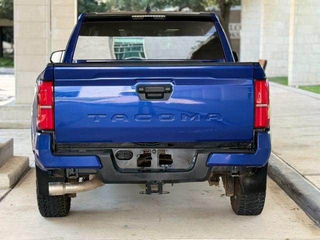 2024 Toyota Tacoma 4WD SR5 Pickup 4D 5 ft
