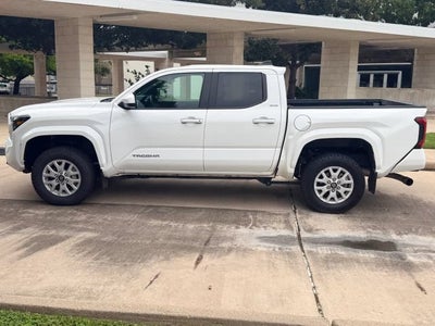2024 Toyota Tacoma 4WD SR5 Pickup 4D 5 ft