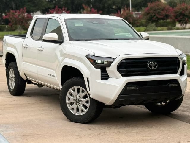 2024 Toyota Tacoma 4WD SR5 Pickup 4D 5 ft