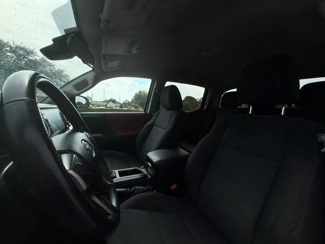 2022 Toyota Tacoma 2WD SR5 Pickup 4D 5 ft