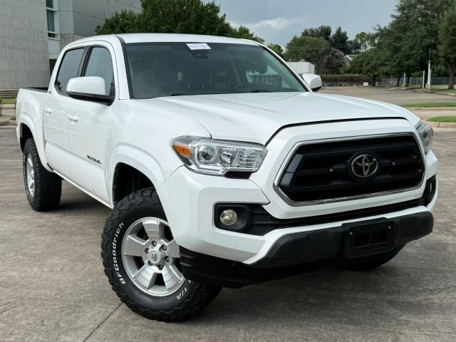 2022 Toyota Tacoma 2WD SR5 Pickup 4D 5 ft
