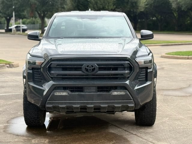 2024 Toyota Tacoma 4WD SR5 Pickup 4D 5 ft