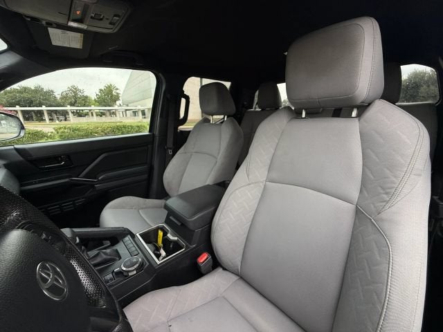 2024 Toyota Tacoma 4WD SR5 Pickup 4D 5 ft