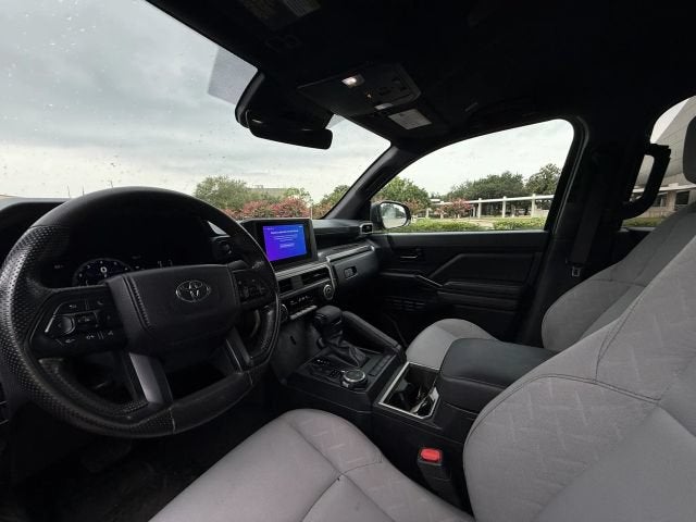 2024 Toyota Tacoma 4WD SR5 Pickup 4D 5 ft