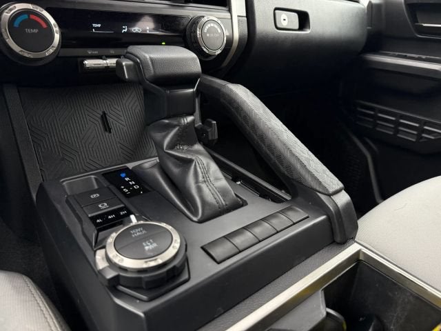 2024 Toyota Tacoma 4WD SR5 Pickup 4D 5 ft