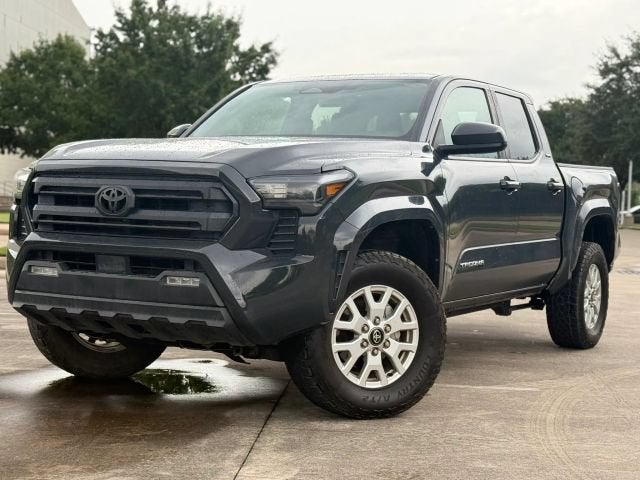 2024 Toyota Tacoma 4WD SR5 Pickup 4D 5 ft