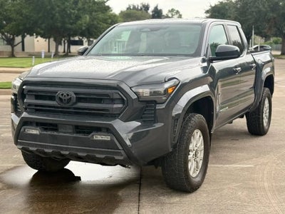 2024 Toyota Tacoma 4WD SR5 Pickup 4D 5 ft