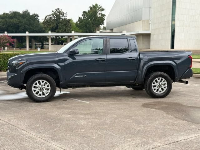 2024 Toyota Tacoma 4WD SR5 Pickup 4D 5 ft