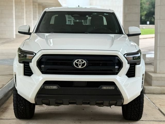 2024 Toyota Tacoma 4WD SR5 Pickup 4D 5 ft