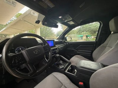 2024 Toyota Tacoma 4WD SR5 Pickup 4D 5 ft