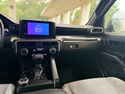 2024 Toyota Tacoma 4WD SR5 Pickup 4D 5 ft
