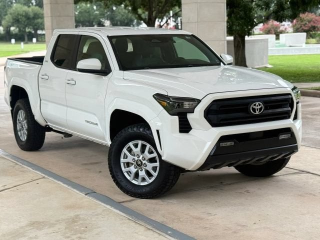 2024 Toyota Tacoma 4WD SR5 Pickup 4D 5 ft
