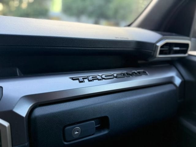 2024 Toyota Tacoma 4WD SR5 Pickup 4D 5 ft