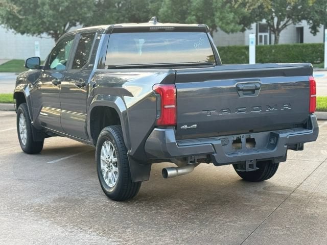 2024 Toyota Tacoma 4WD SR5 Pickup 4D 5 ft