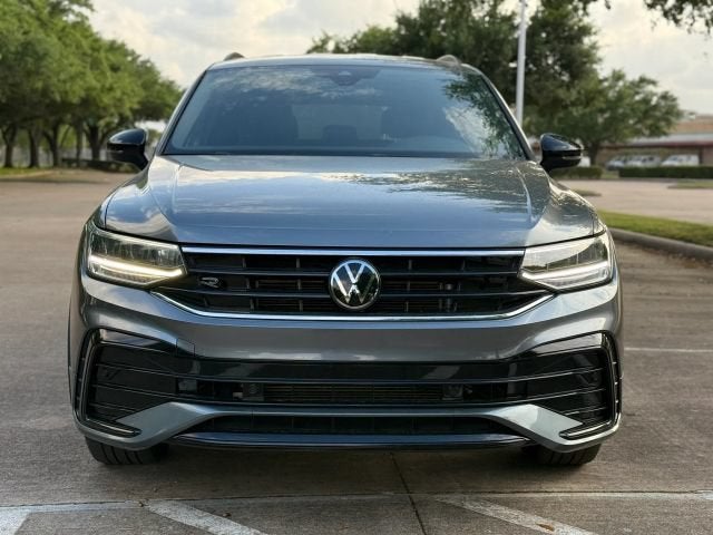 2022 Volkswagen Tiguan SE R-Line Black