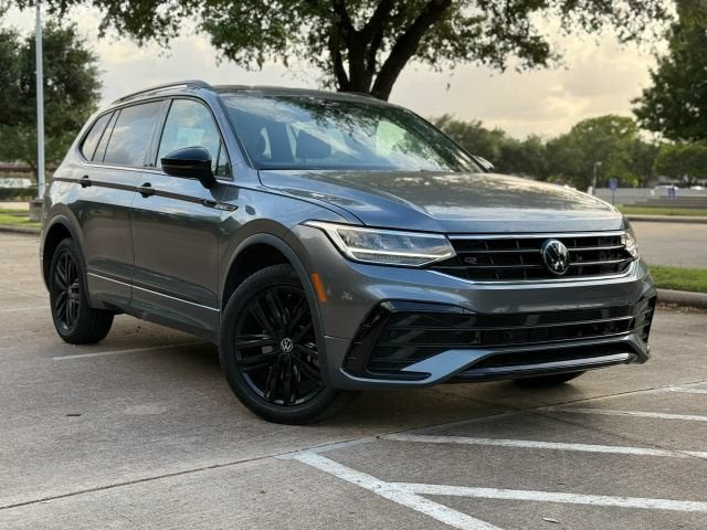 2022 Volkswagen Tiguan SE R-Line Black