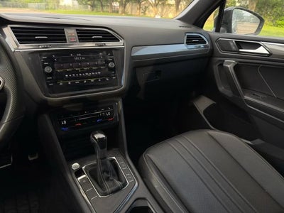 2022 Volkswagen Tiguan SE R-Line Black