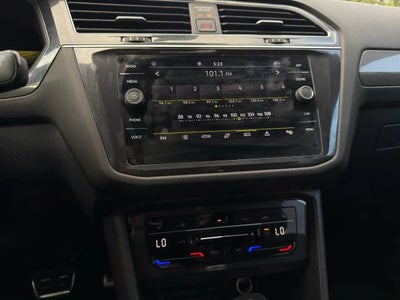 2022 Volkswagen Tiguan SE R-Line Black
