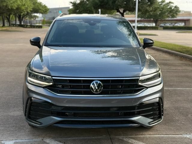 2022 Volkswagen Tiguan SE R-Line Black