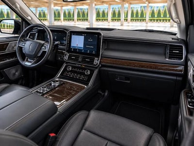 2019 Lincoln Navigator Select