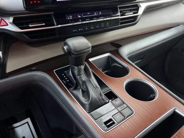 2022 Toyota Sienna LE