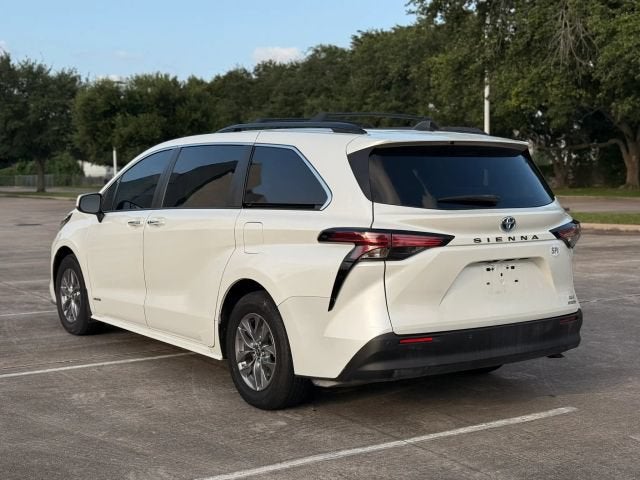 2021 Toyota Sienna XLE