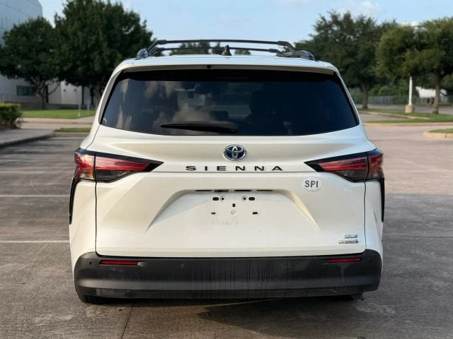 2021 Toyota Sienna XLE
