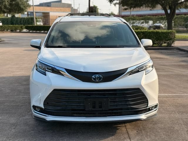 2021 Toyota Sienna XLE