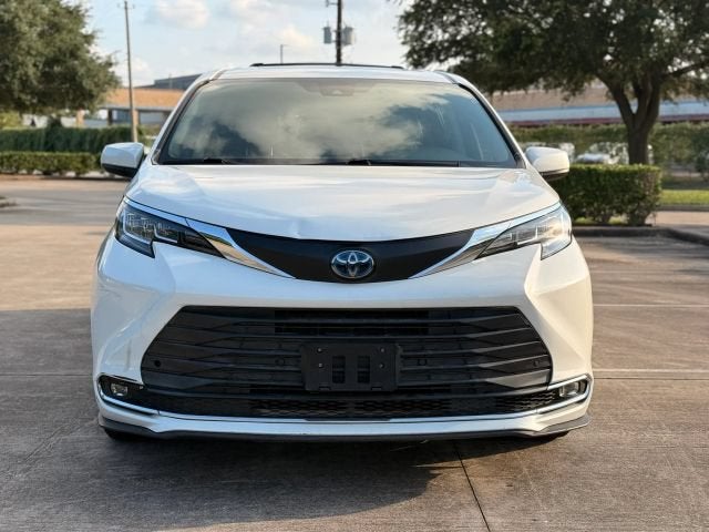 2021 Toyota Sienna XLE