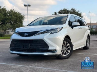2021 Toyota Sienna XLE