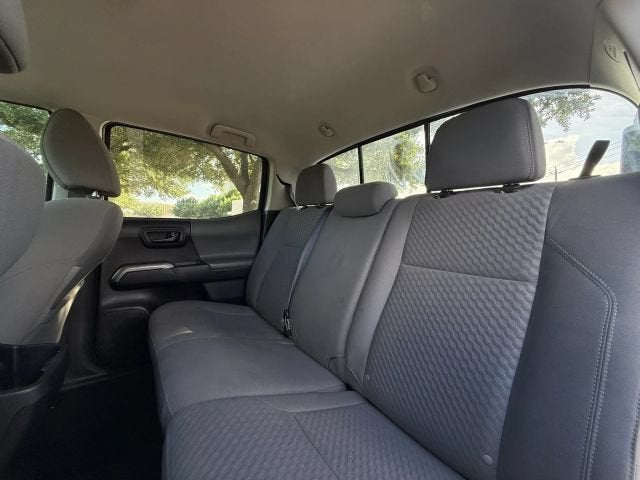 2021 Toyota Tacoma 4WD SR5 Pickup 4D 5 ft