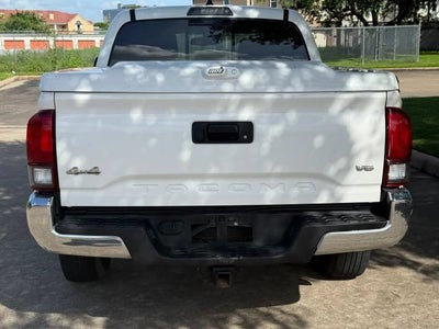 2021 Toyota Tacoma 4WD SR5 Pickup 4D 5 ft