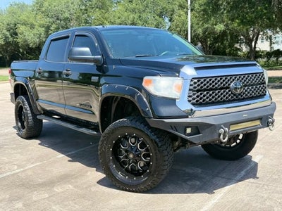 2017 Toyota Tundra 4WD SR5 Pickup 4D 5 1/2 ft