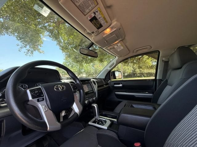 2017 Toyota Tundra 4WD SR5 Pickup 4D 5 1/2 ft
