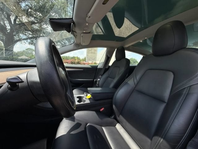 2022 Tesla Model 3 Standard Sedan 4D