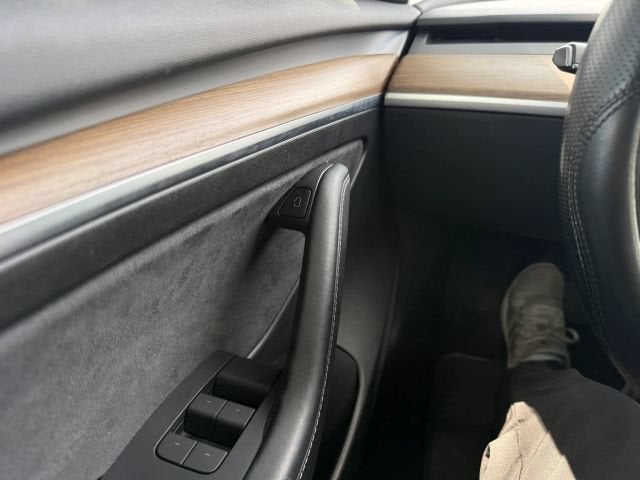 2022 Tesla Model 3 Standard Sedan 4D