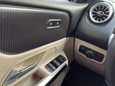 2022 Mercedes-Benz EQB EQB 300