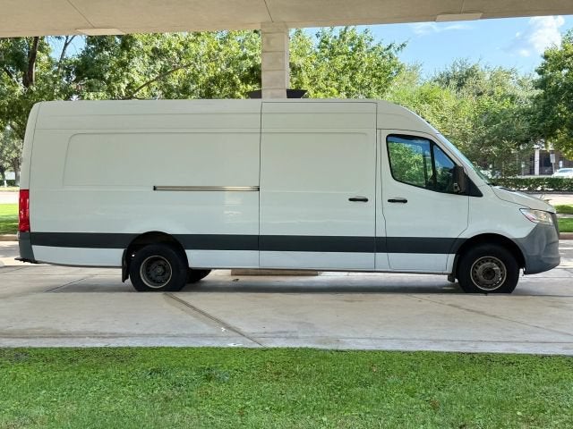 2019 Mercedes-Benz Sprinter 4500 Crew High Roof w/170 WB Van 3D
