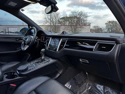 2017 Porsche Macan S